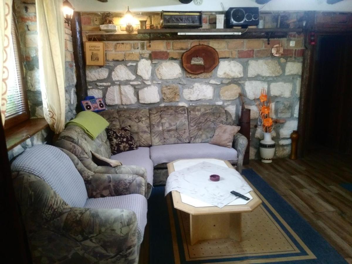Ribarska Vila Donje Lohovo المظهر الخارجي الصورة